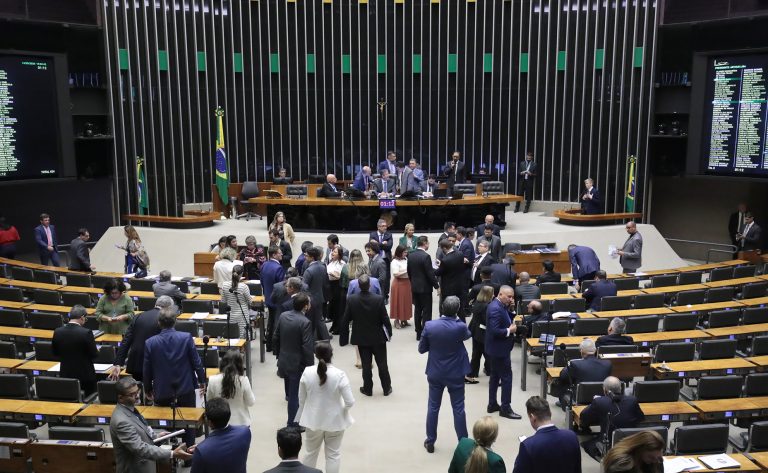 Câmara aprova suspensão da dívida do Rio Grande do Sul por três anos